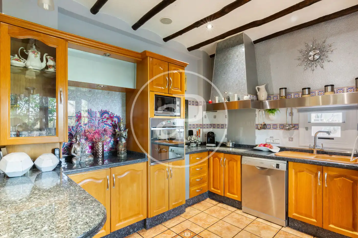Cocina de Casa o chalet en venta en Elda con Aire acondicionado, Calefacción y Jardín privado