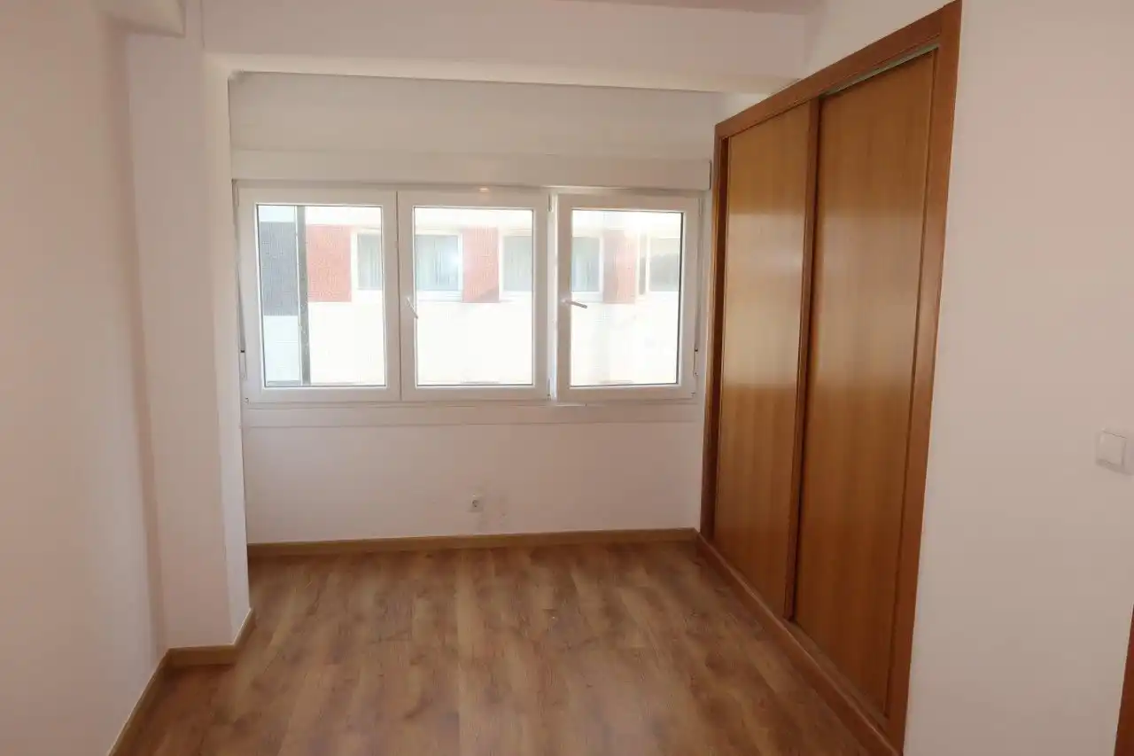 Habitación de Edificio en venta en A Coruña Capital 