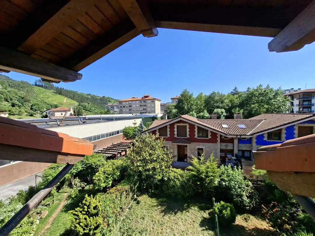 Terraza de Casa adosada en venta en Markina-Xemein con Calefacción, Jardín privado y Amueblado