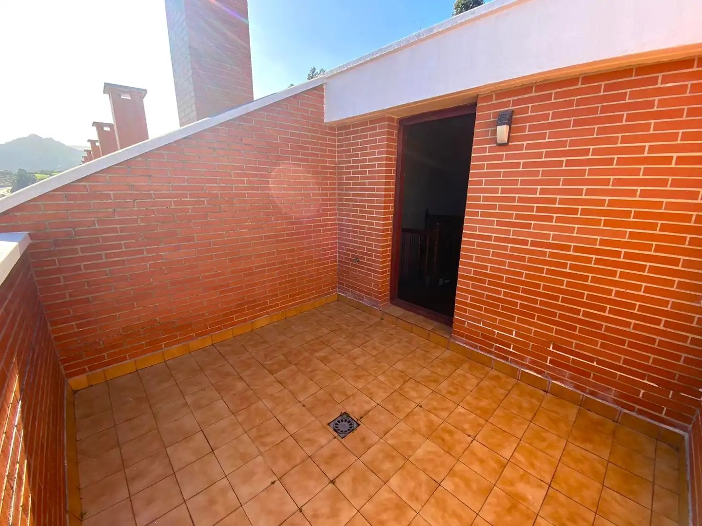 Terrassa de Casa adosada en venda en Castro-Urdiales amb Calefacció, Parquet i Terrassa