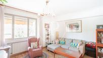 Living room of Flat for sale in  Madrid Capital  with Air Conditioner, Heating and Private garden