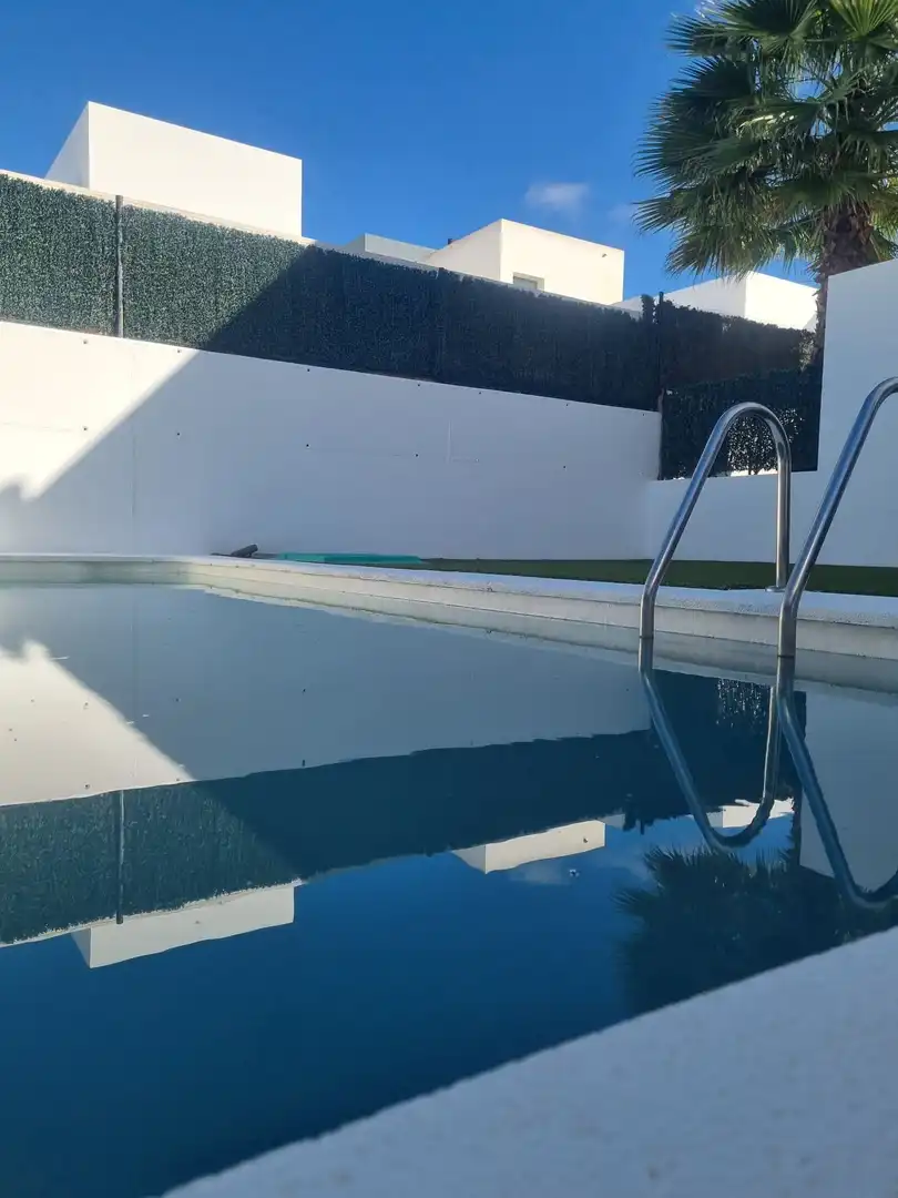 Piscina de Dúplex en venda en La Oliva amb Jardí privat, Traster i Piscina