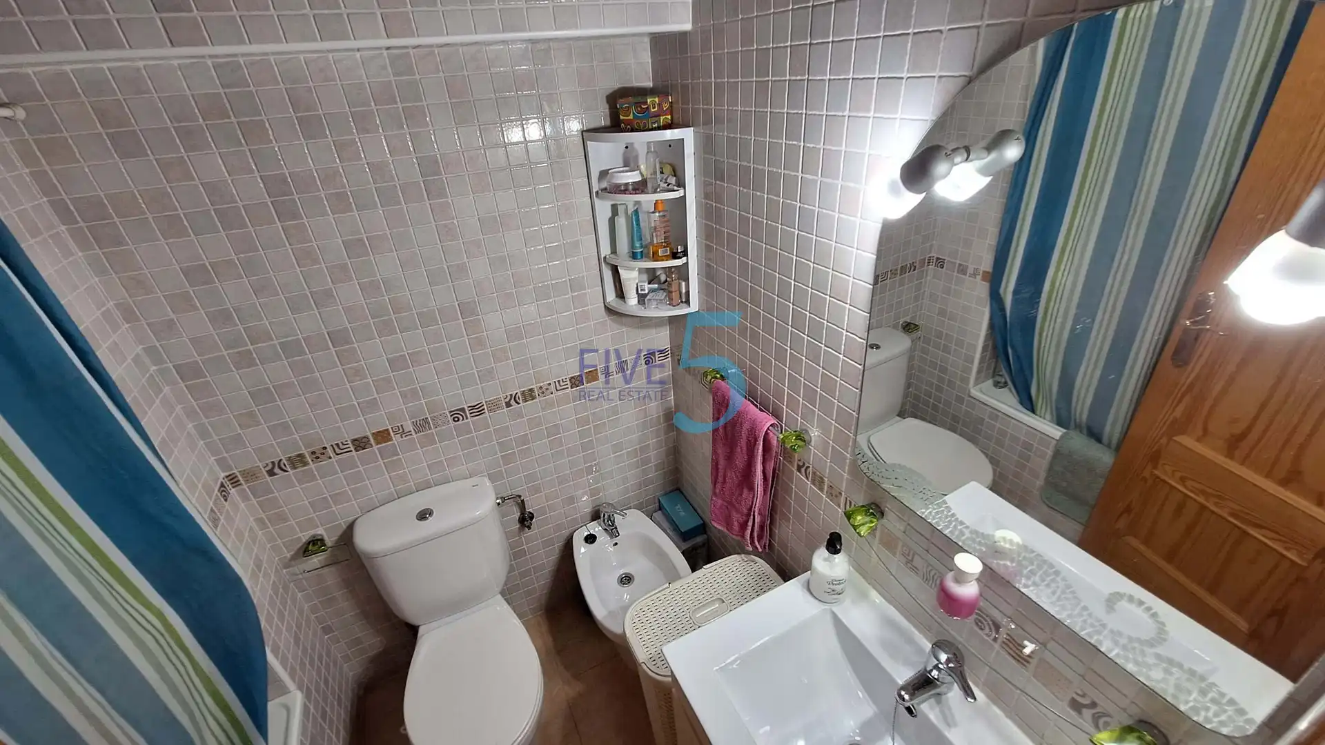 Baño de Piso en venta en Orihuela con Terraza y Balcón