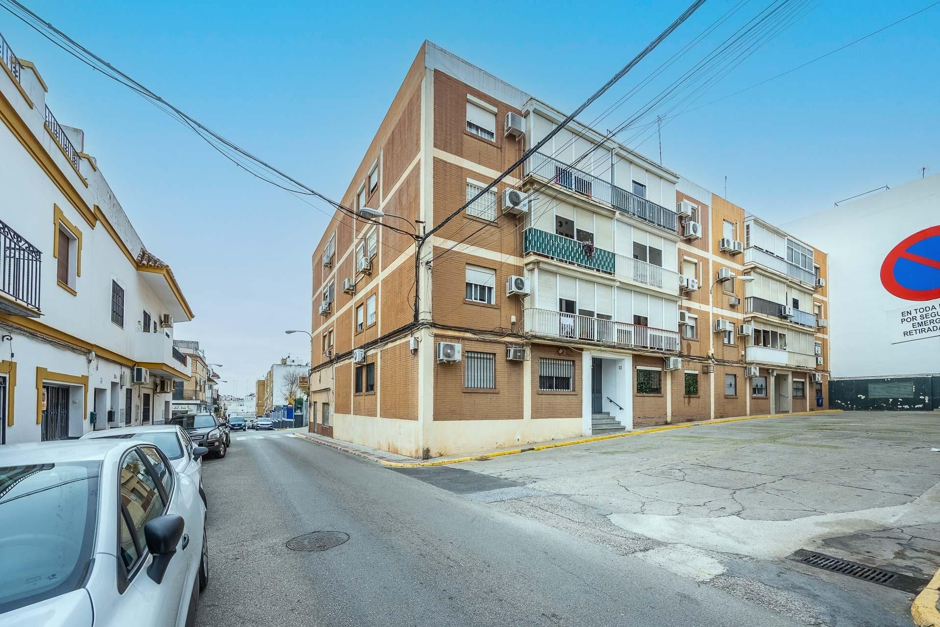 Vista exterior de Pis en venda en Alcalá de Guadaira amb Aire condicionat i Terrassa