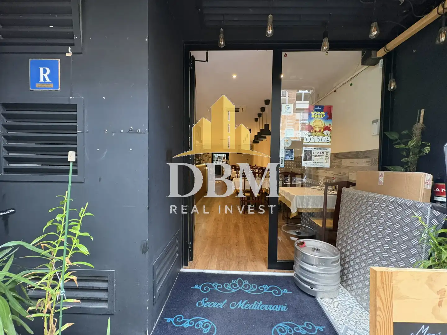 Local comercial en traspàs a Les Corts