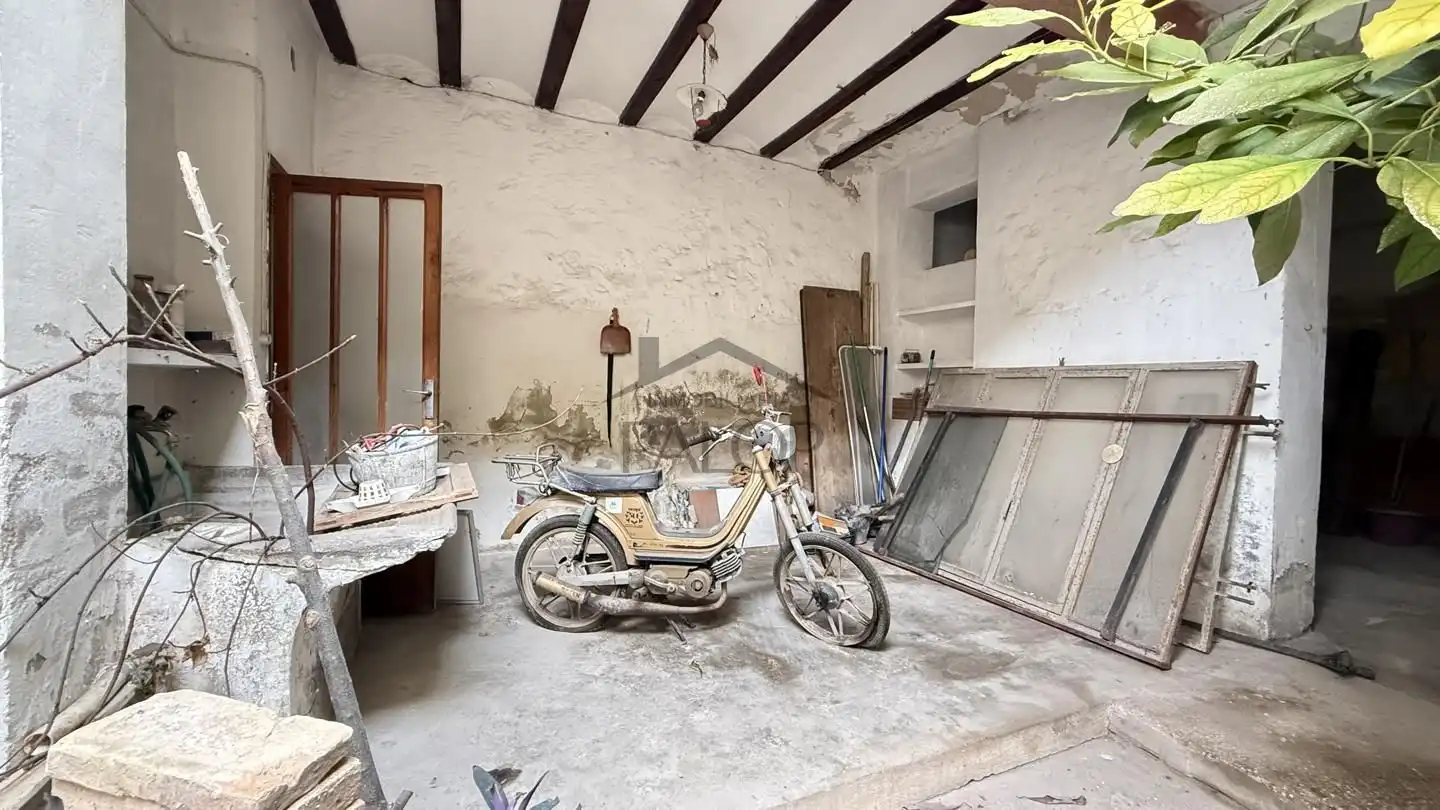 Vista exterior de Casa o xalet en venda en Carcaixent amb Jardí privat i Balcó