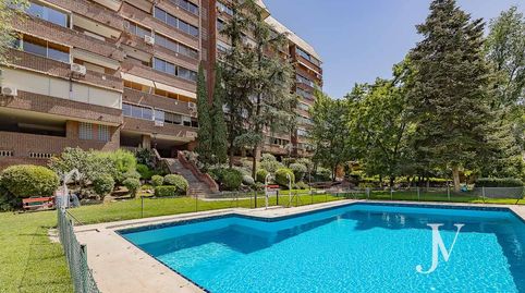 Foto 4 de Piso en venta en Fuentelarreina, Madrid Capital