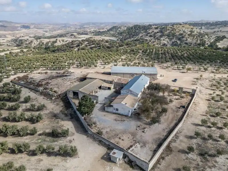 Land for sale in Alamedilla