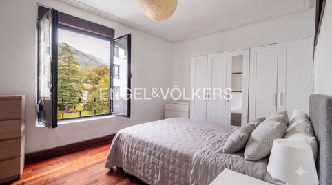 Vivienda con dos dormitorios y opción a tres  y con ITE pasada y sin derramas. Precio negociable.
