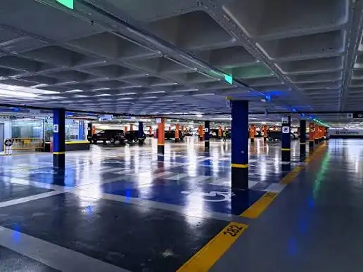 Parking de Edificio en venta en Madrid
