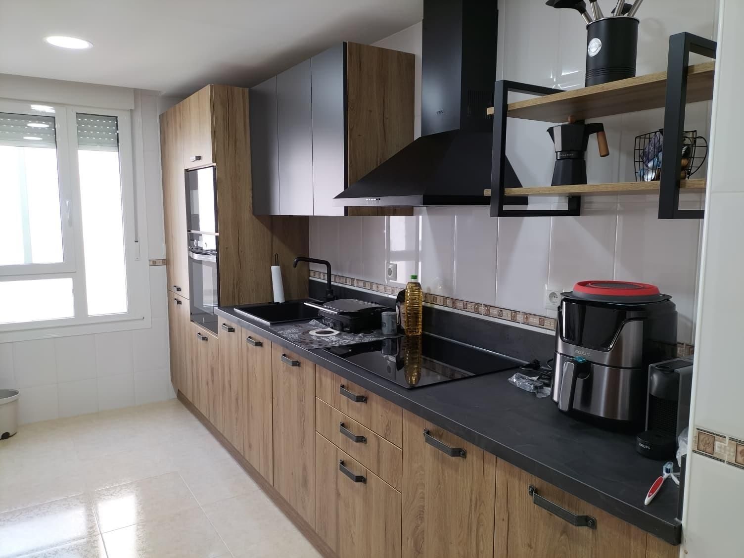 Cocina de Piso en venta en Husillos  con Calefacción, Terraza y Trastero