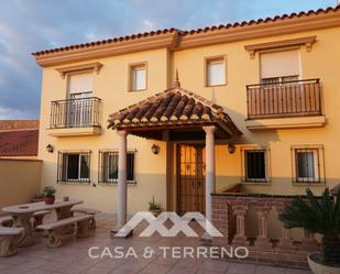 Vista exterior de Casa o xalet en venda en Vélez-Málaga amb Aire condicionat, Terrassa i Internet