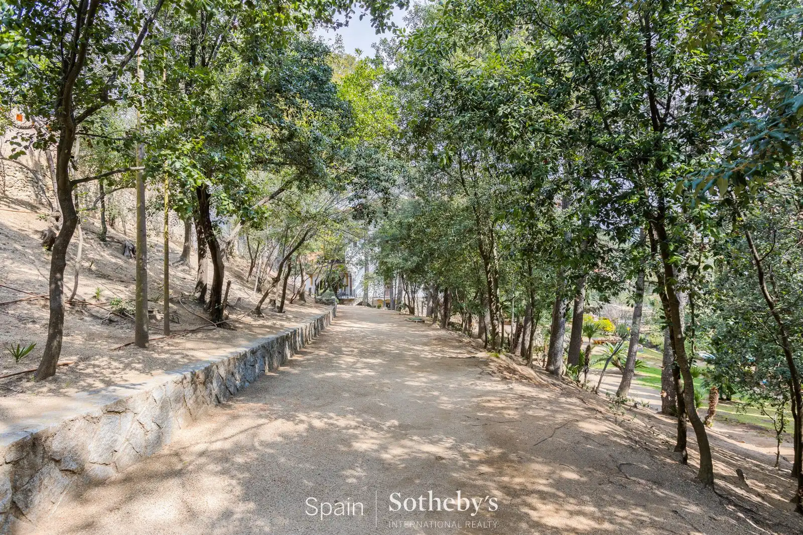 Vista exterior de Finca rústica en venda en Sant Andreu de Llavaneres amb Calefacció, Jardí privat i Terrassa