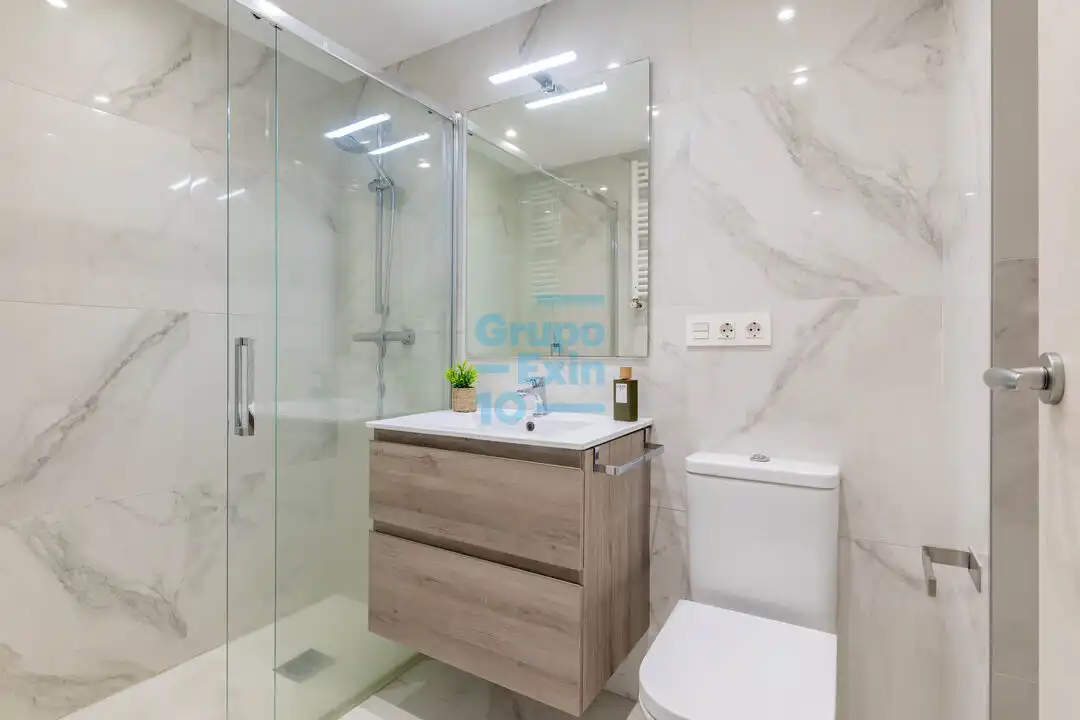 Baño de Apartamento en venta en Donostia - San Sebastián  con Calefacción, Terraza y Balcón