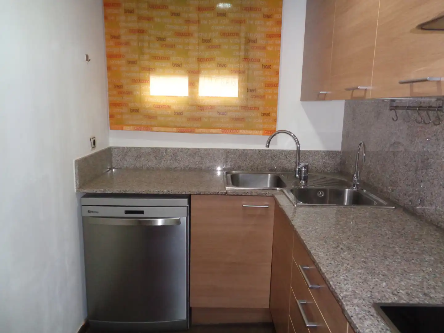 Cocina de Planta baja en venta en Terrassa con Aire acondicionado, Calefacción y Horno