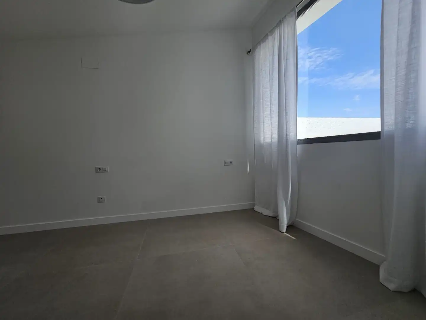 Habitación de Casa adosada en venta en Calpe / Calp con Aire acondicionado, Calefacción y Terraza