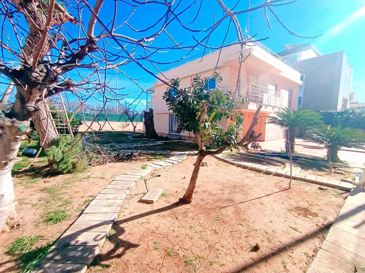 Casa o xalet en venda en Oliva amb Aire condicionat, Jardí privat i Terrassa