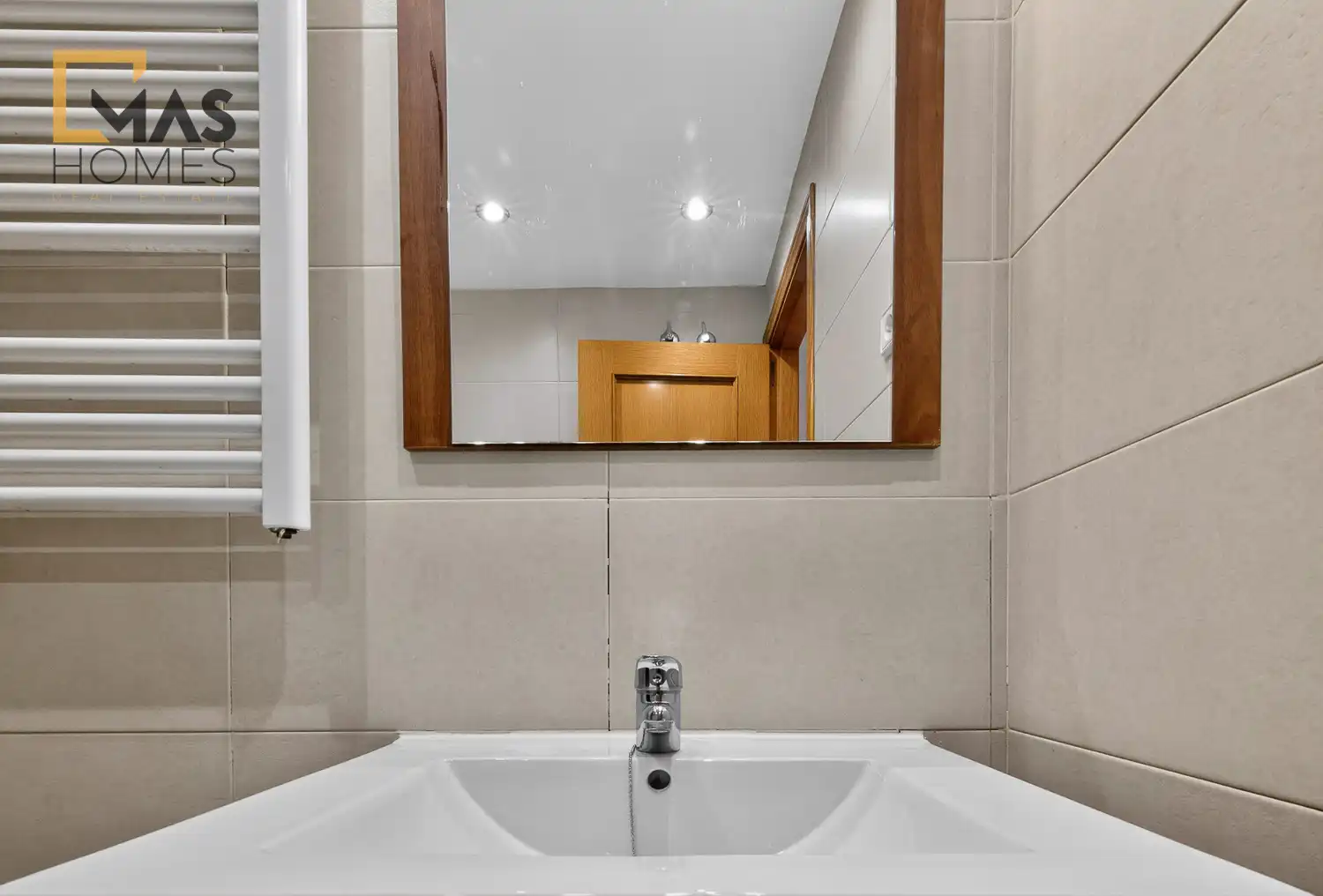 Baño de Piso en venta en Olesa de Montserrat con Aire acondicionado, Calefacción y Balcón