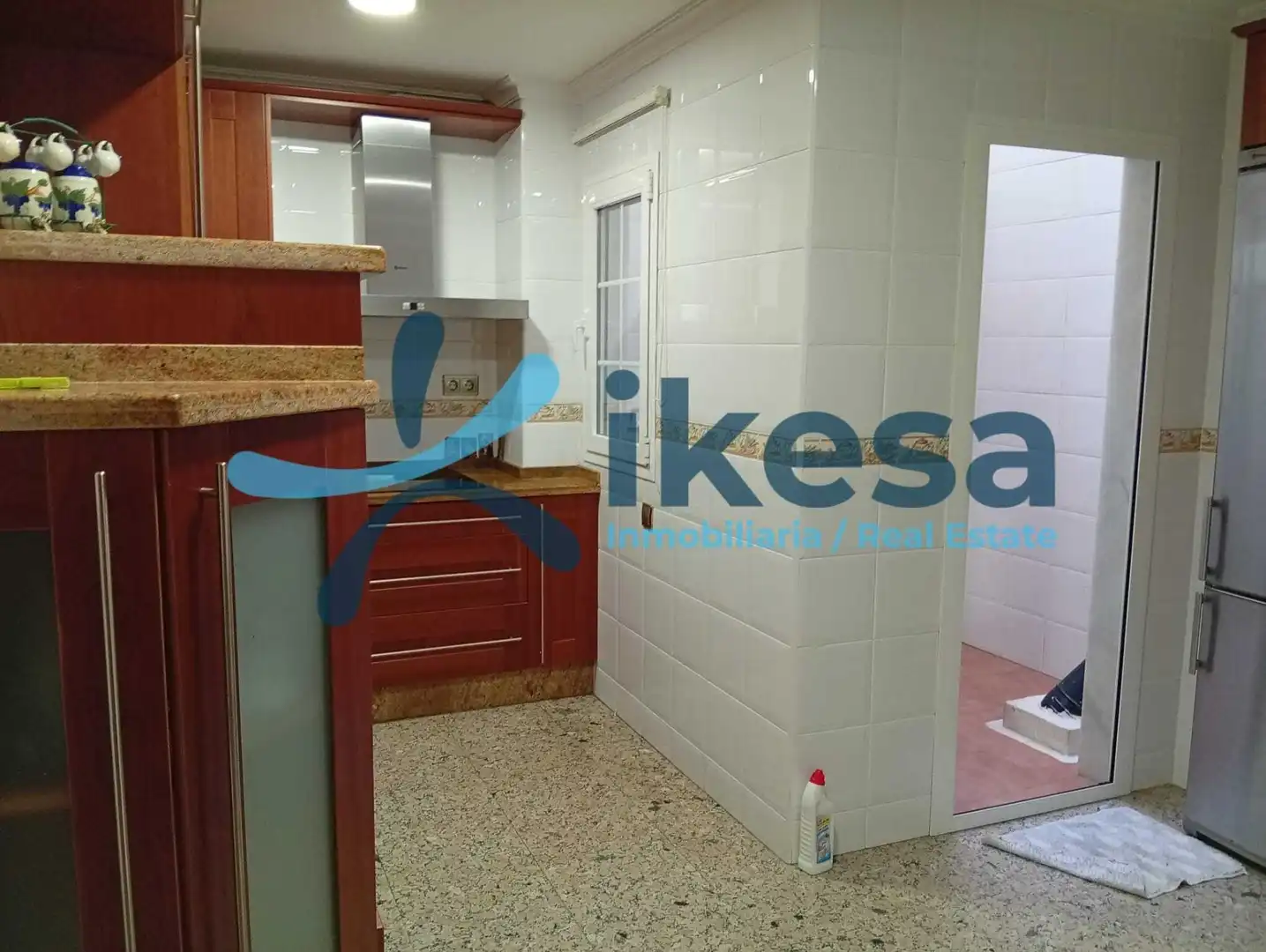 Cuina de Casa o xalet en venda en Almería amb Terrassa