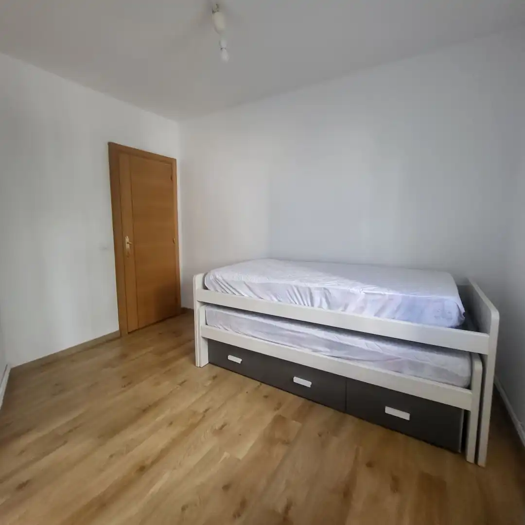 Habitación de Piso en venta en Ávila con Calefacción, Terraza y Trastero