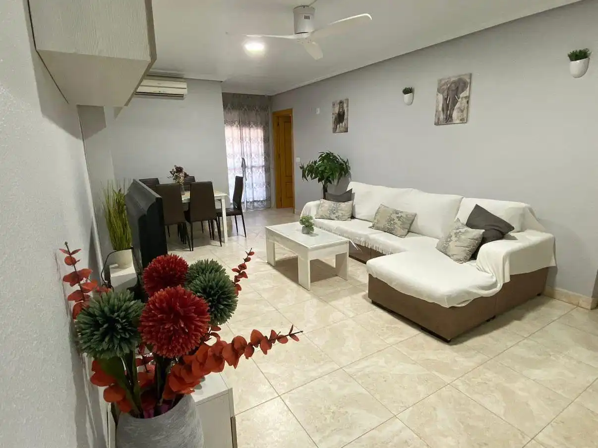 Living room of Flat for rent in Águilas  with Air Conditioner, Furnished and Balcony