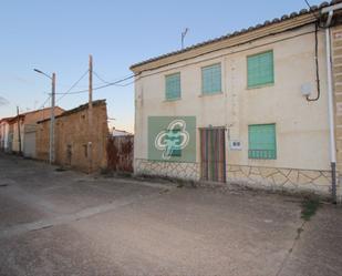 Vista exterior de Casa o xalet en venda en Morales de Valverde