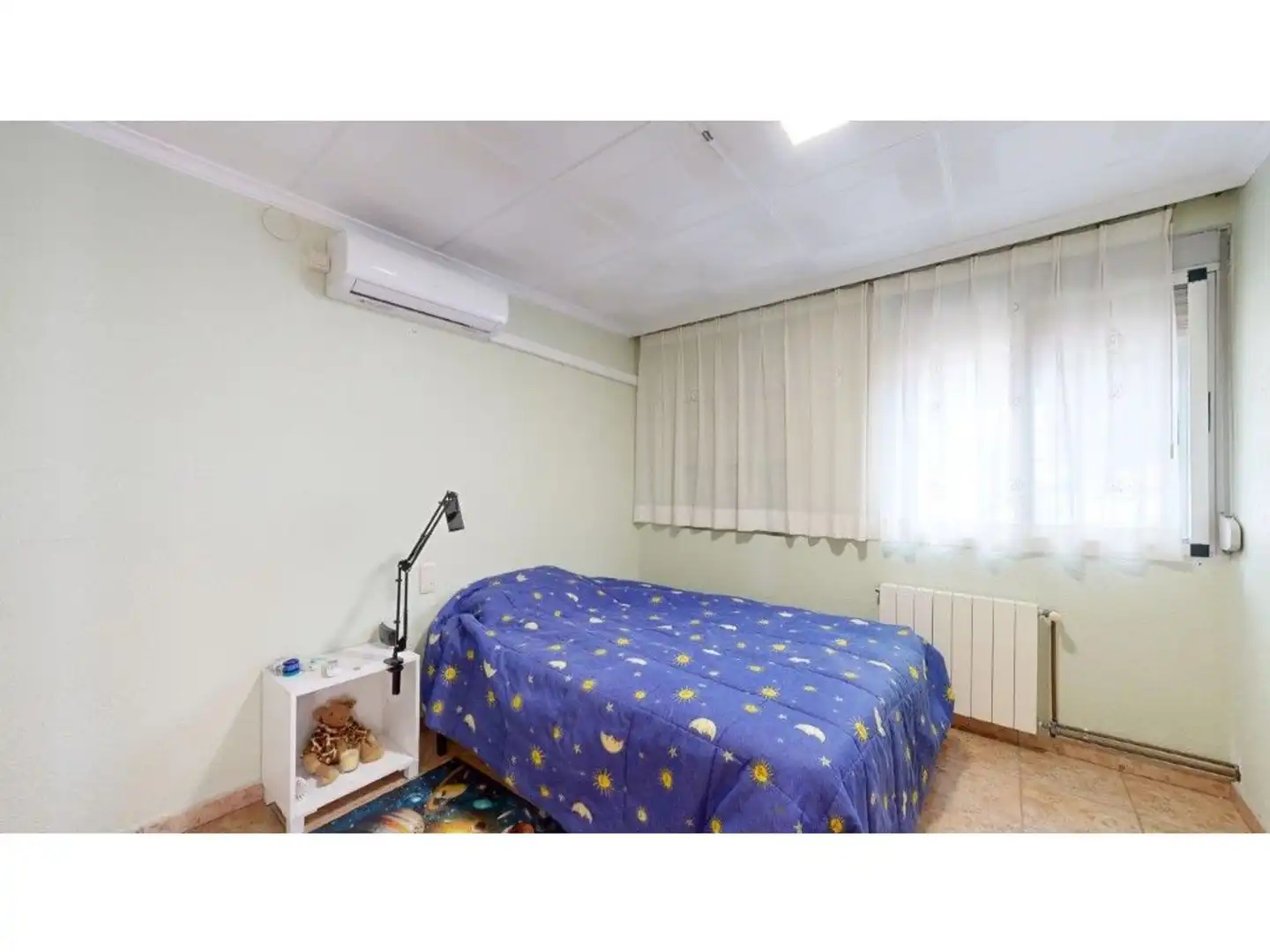 Dormitori de Casa o xalet en venda en Tavernes de la Valldigna amb Terrassa i Piscina