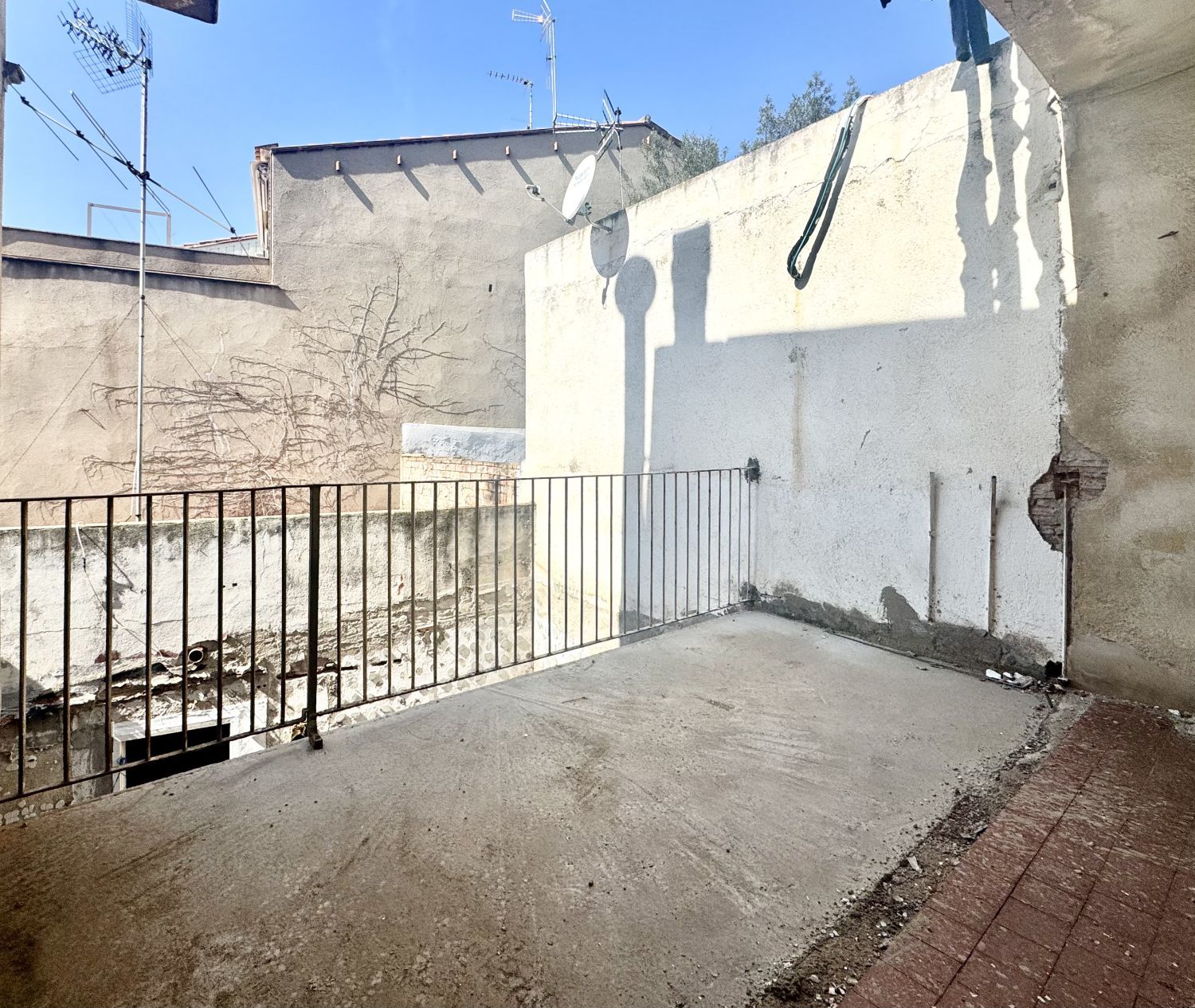 Terrace of Flat for sale in Sabadell  with Terrace, Storage room and Balcony