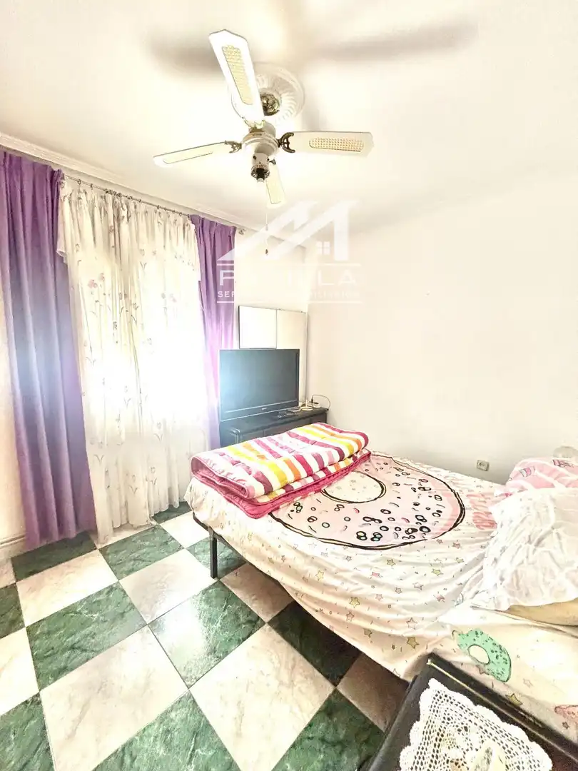 Habitación de Casa o chalet en venta en El Viso de San Juan con Calefacción, Trastero y Piscina
