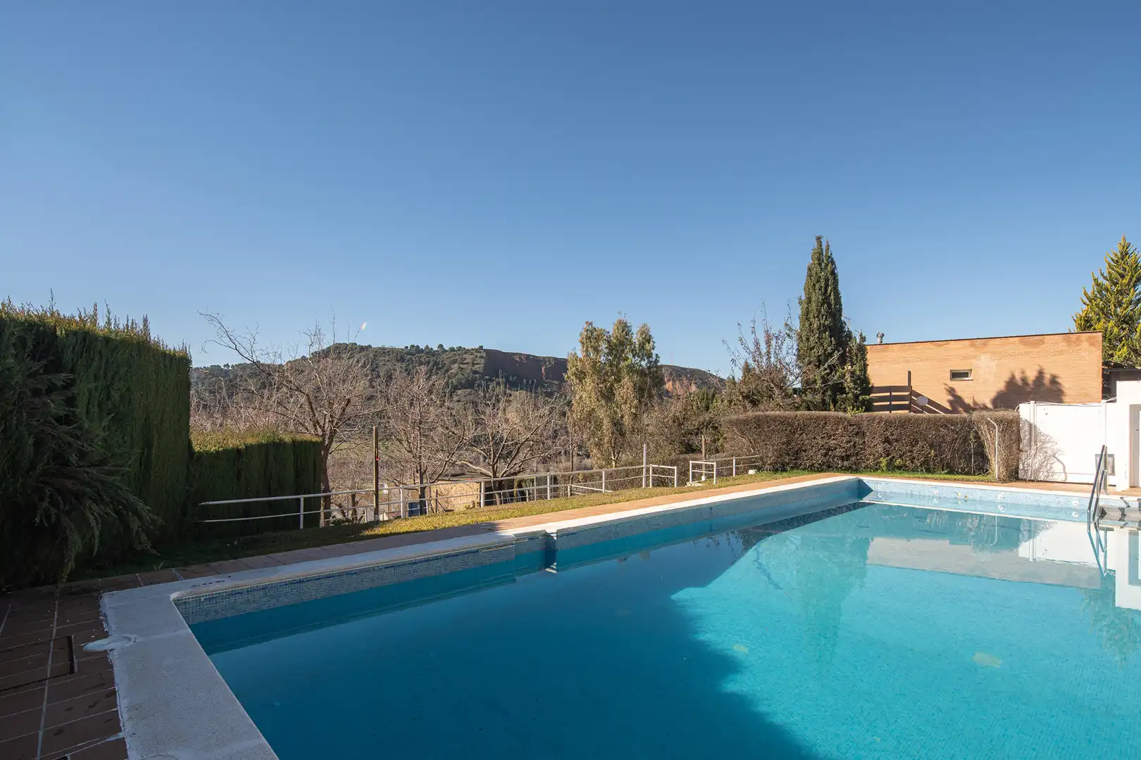 Piscina de Ático en venta en Cenes de la Vega con Aire acondicionado, Calefacción y Terraza