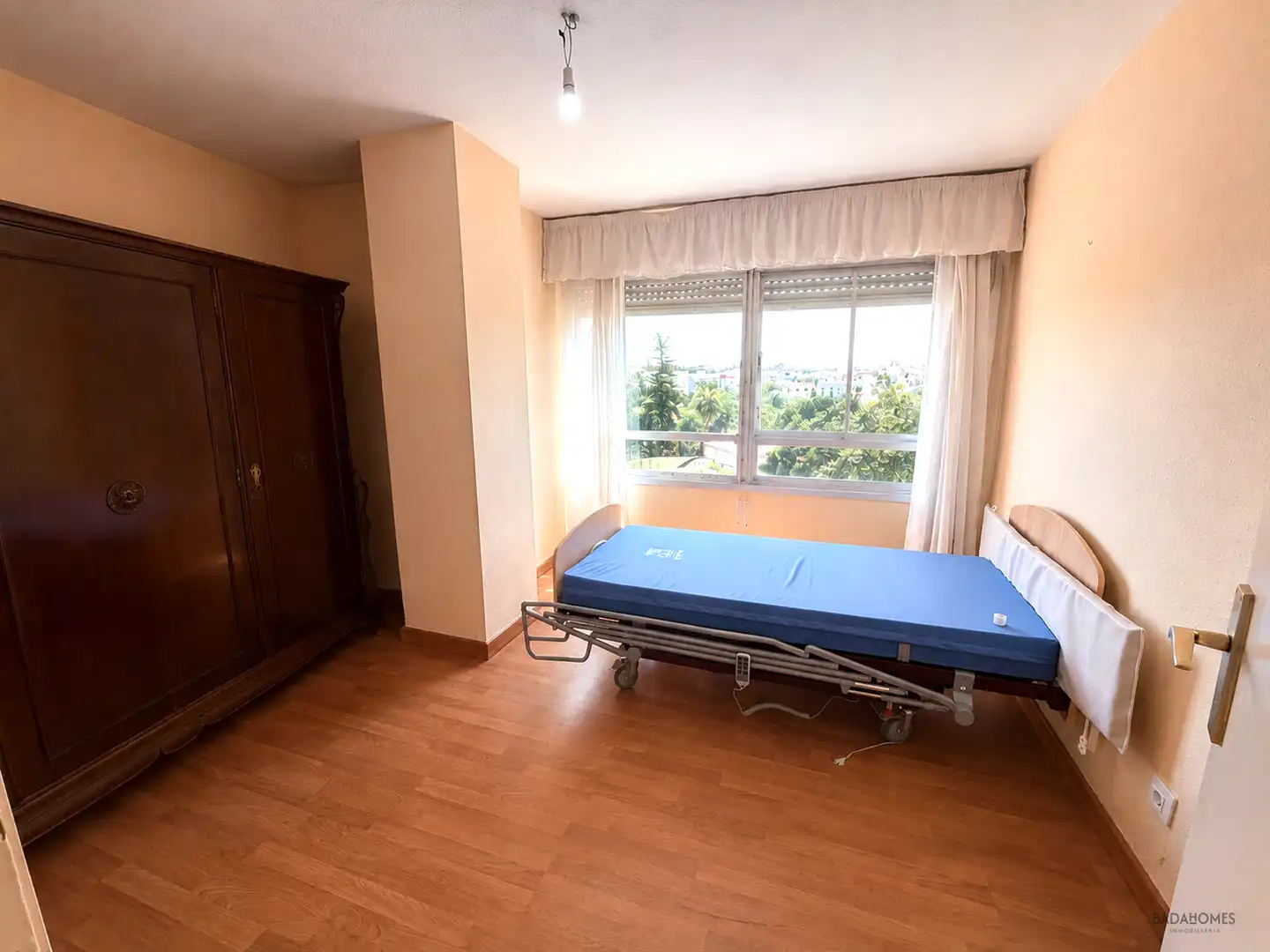 Dormitori de Pis en venda en Badajoz amb Calefacció, Parquet i Terrassa