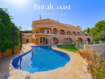 Detached house with balcony for sale in Busot