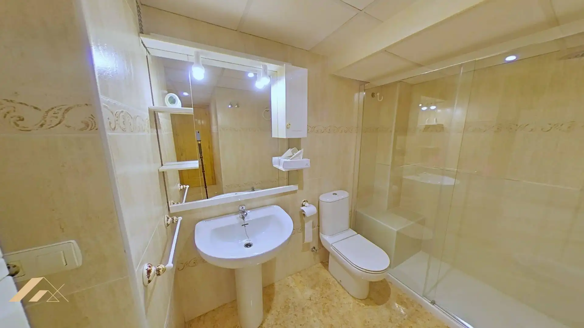 Baño de Piso en venta en San Pedro del Pinatar con Aire acondicionado, Calefacción y Terraza