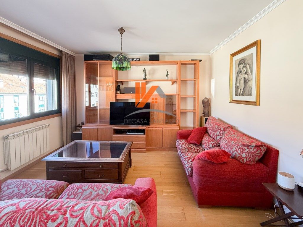 Sala de estar de Dúplex en venta en Santiago de Compostela 