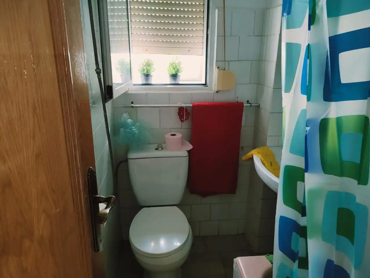 Bathroom of Flat for sale in Zaragoza  with Air Conditioner, Heating and Storage room
