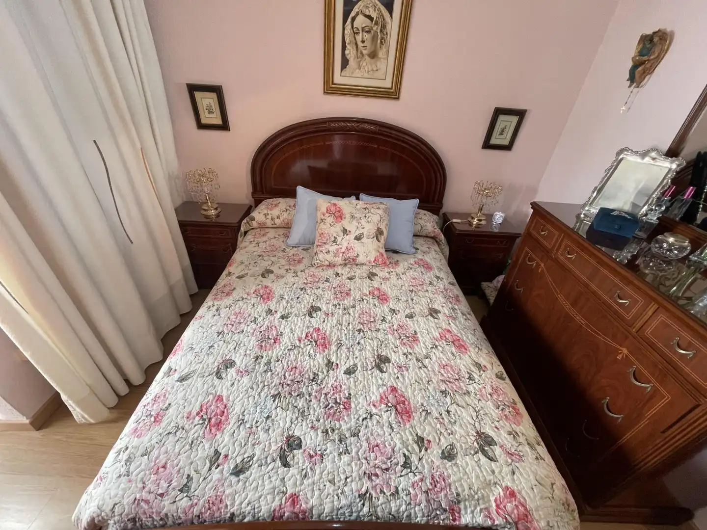 Habitación de Piso en venta en Camas con Aire acondicionado, Terraza y Amueblado