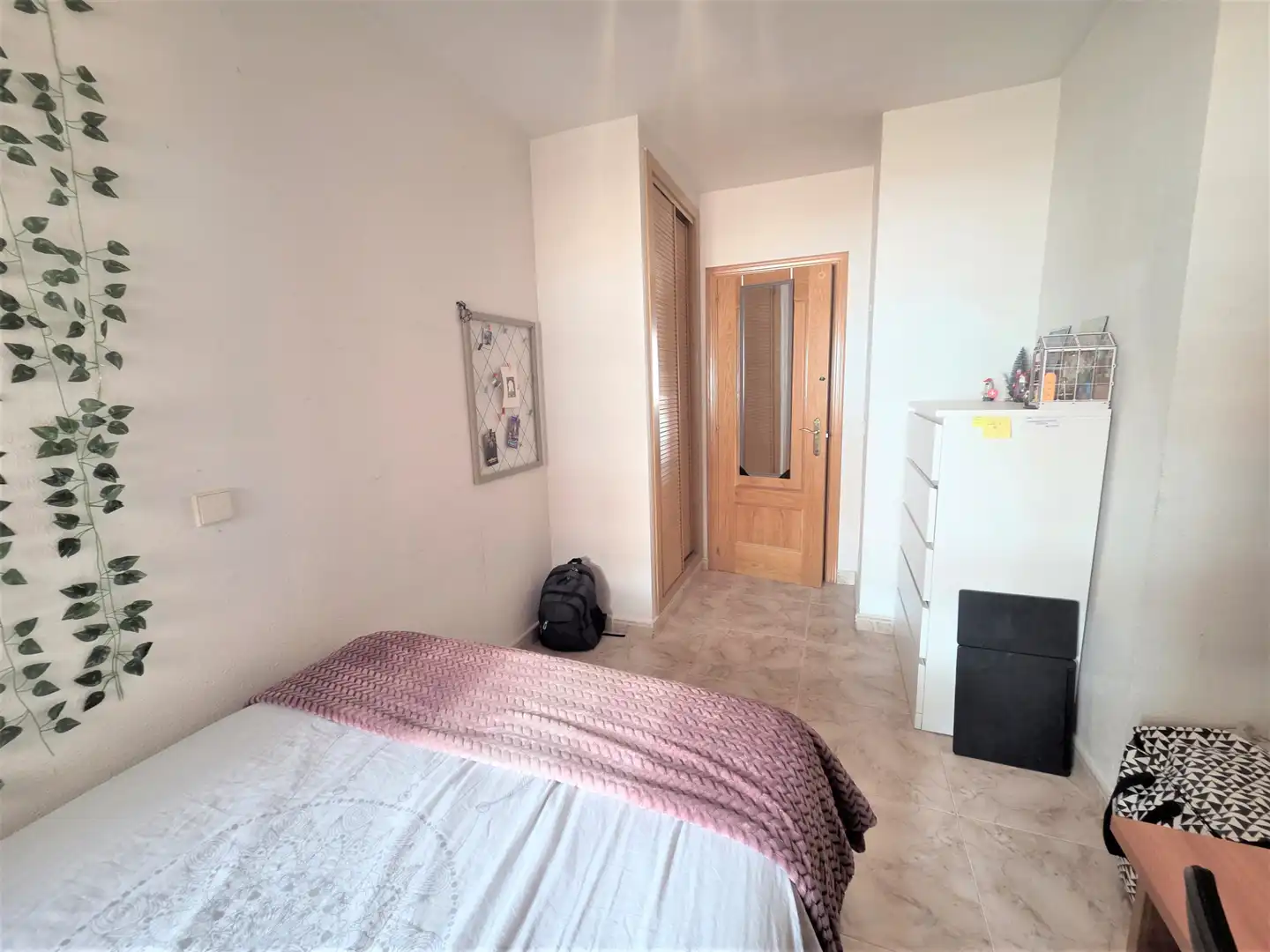 Bedroom of Flat for sale in Villanueva de la Cañada  with Air Conditioner, Heating and Furnished