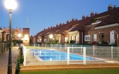 Swimming pool of Duplex for sale in Villamediana de Iregua  with Terrace and Balcony