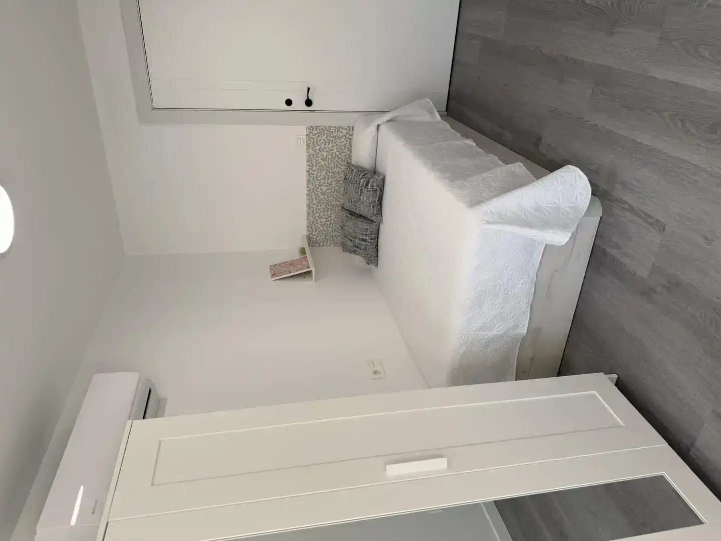 Schlafzimmer von Wohnung zur Miete in  Murcia Capital mit Klimaanlage und Balkon