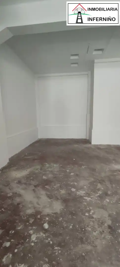 Local comercial en venta en Porta Nova, imagen 12