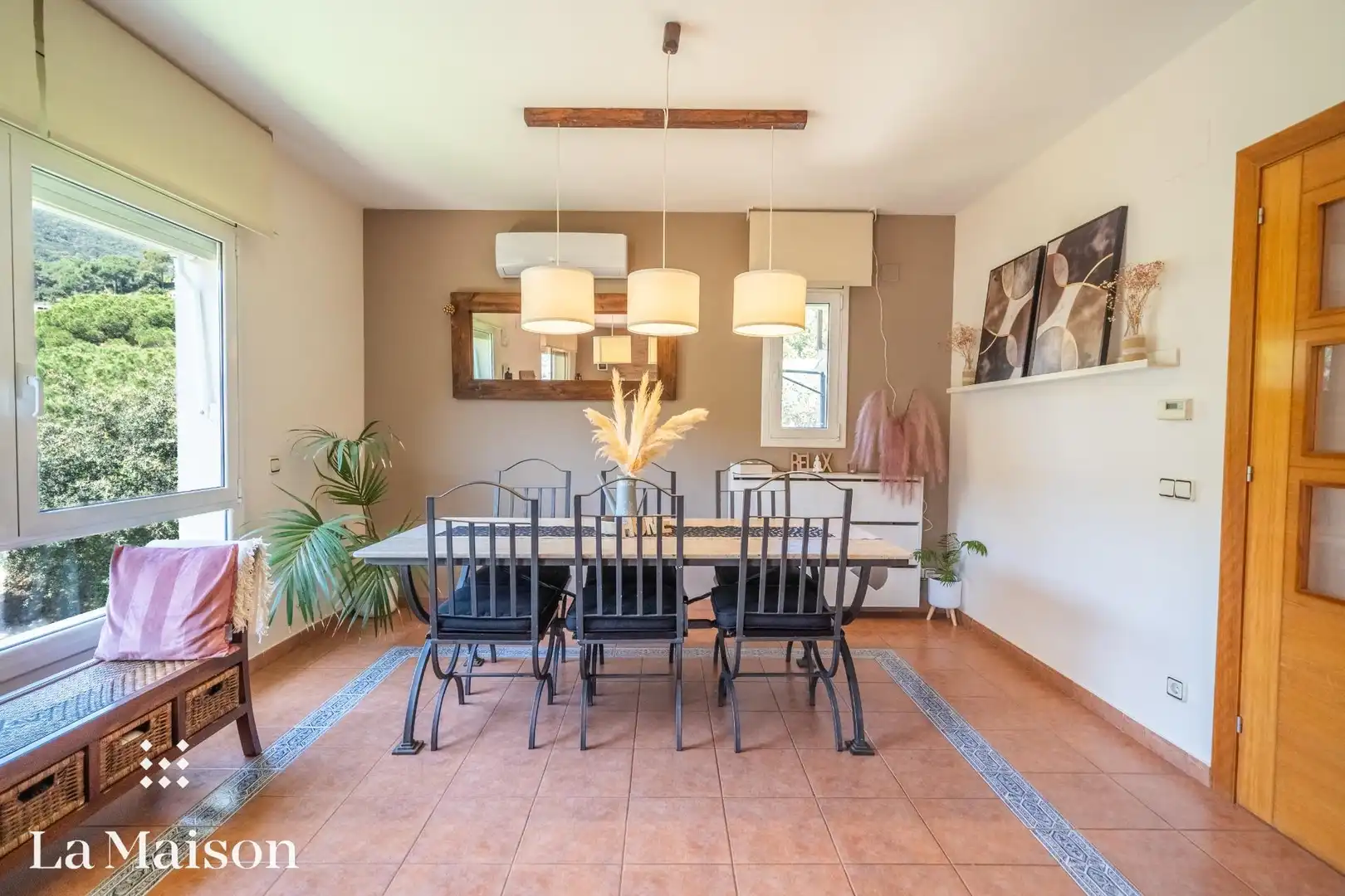 Comedor de Casa o chalet en venta en Alella con Aire acondicionado, Calefacción y Jardín privado