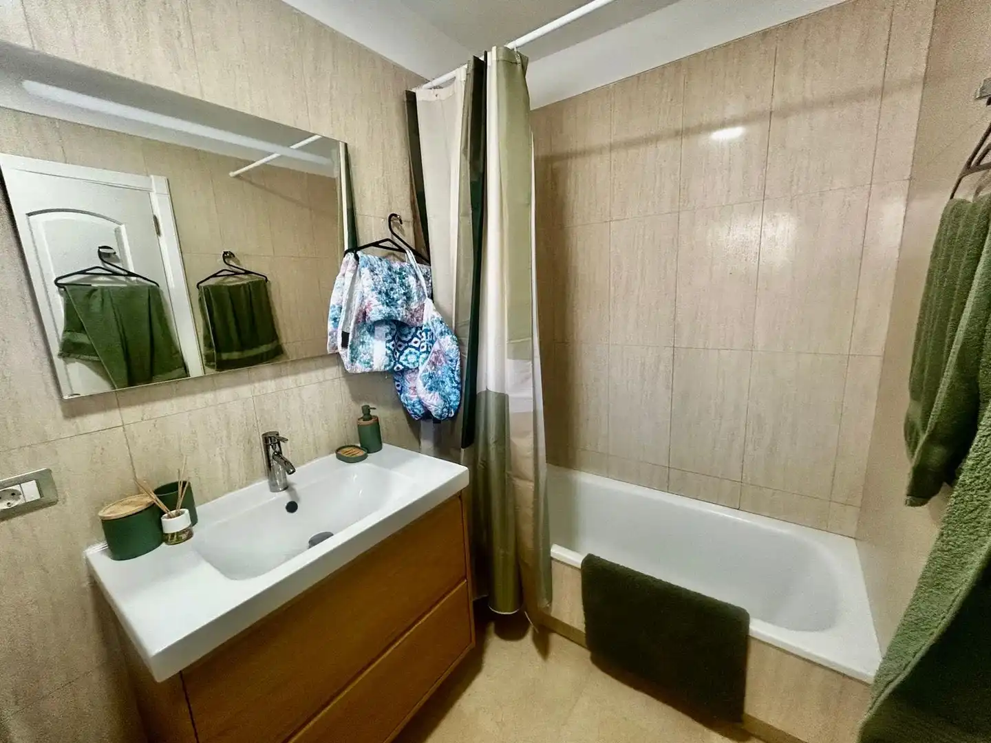Baño de Apartamento de alquiler en Puerto de la Cruz con Terraza, Amueblado y Horno