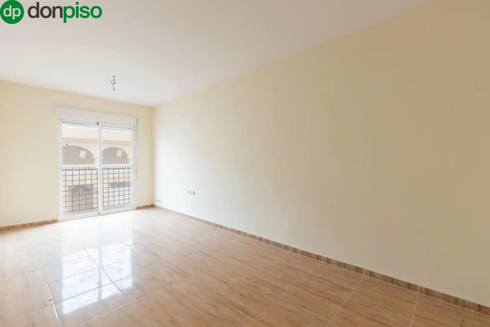 Wohnung zum Verkauf in Güevéjar mit Balkon