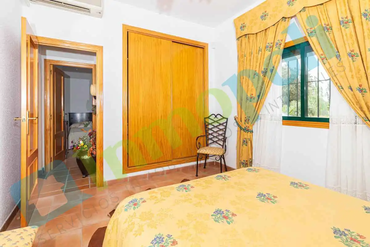 Schlafzimmer von Haus oder Chalet zum Verkauf in Badajoz mit Klimaanlage und Abstellraum