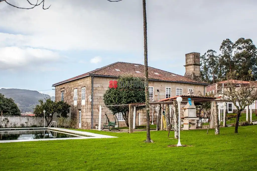 Vista exterior de Casa o xalet en venda en Padrón amb Jardí privat