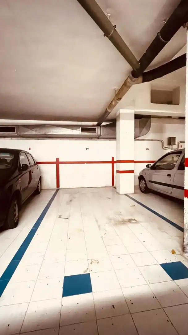 Garage zum Verkauf in Turisme, 40, Calella
