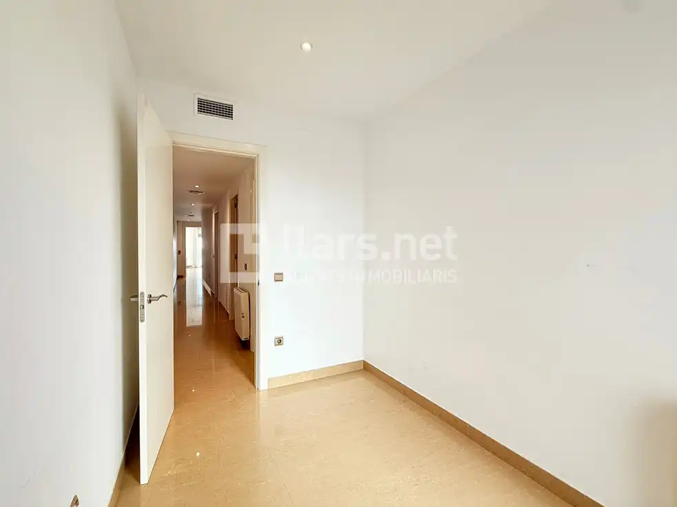Flat for sale in Vilanova i la Geltrú  with Air Conditioner, Heating and Terrace