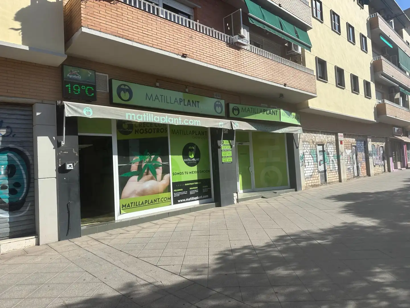 Geschaftsraum zum Verkauf in Granada, Granada