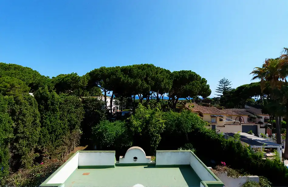 Chalet con jardín en venta en Elviria - Cabopino, imagen 2