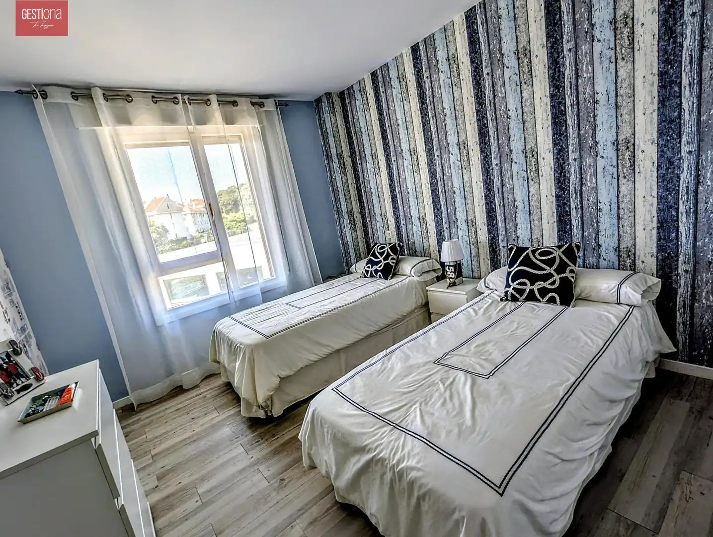 Dormitori de Apartament en venda en Arnuero